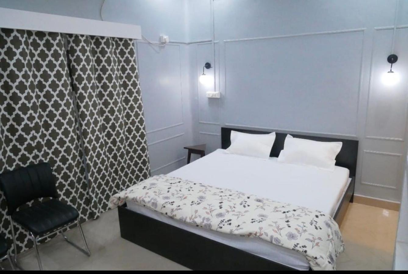 Janki Kunj Varanasi- 3 Room Home エクステリア 写真