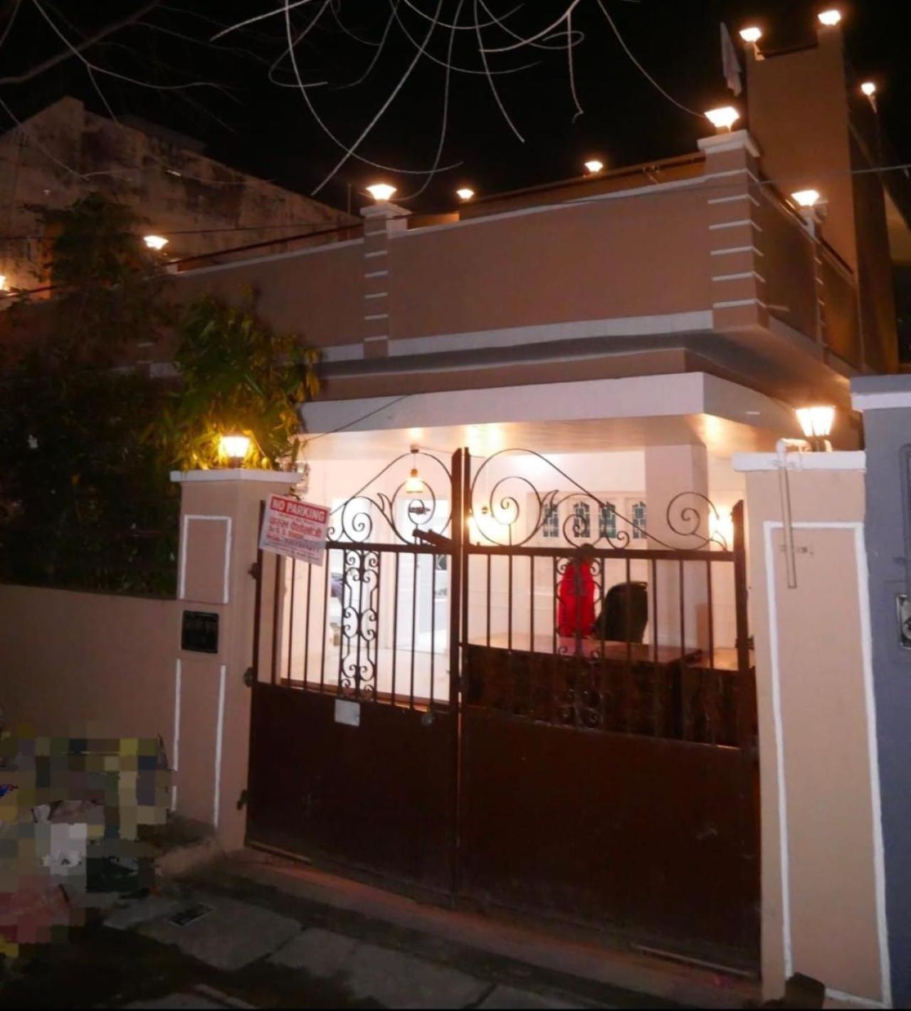 Janki Kunj Varanasi- 3 Room Home エクステリア 写真